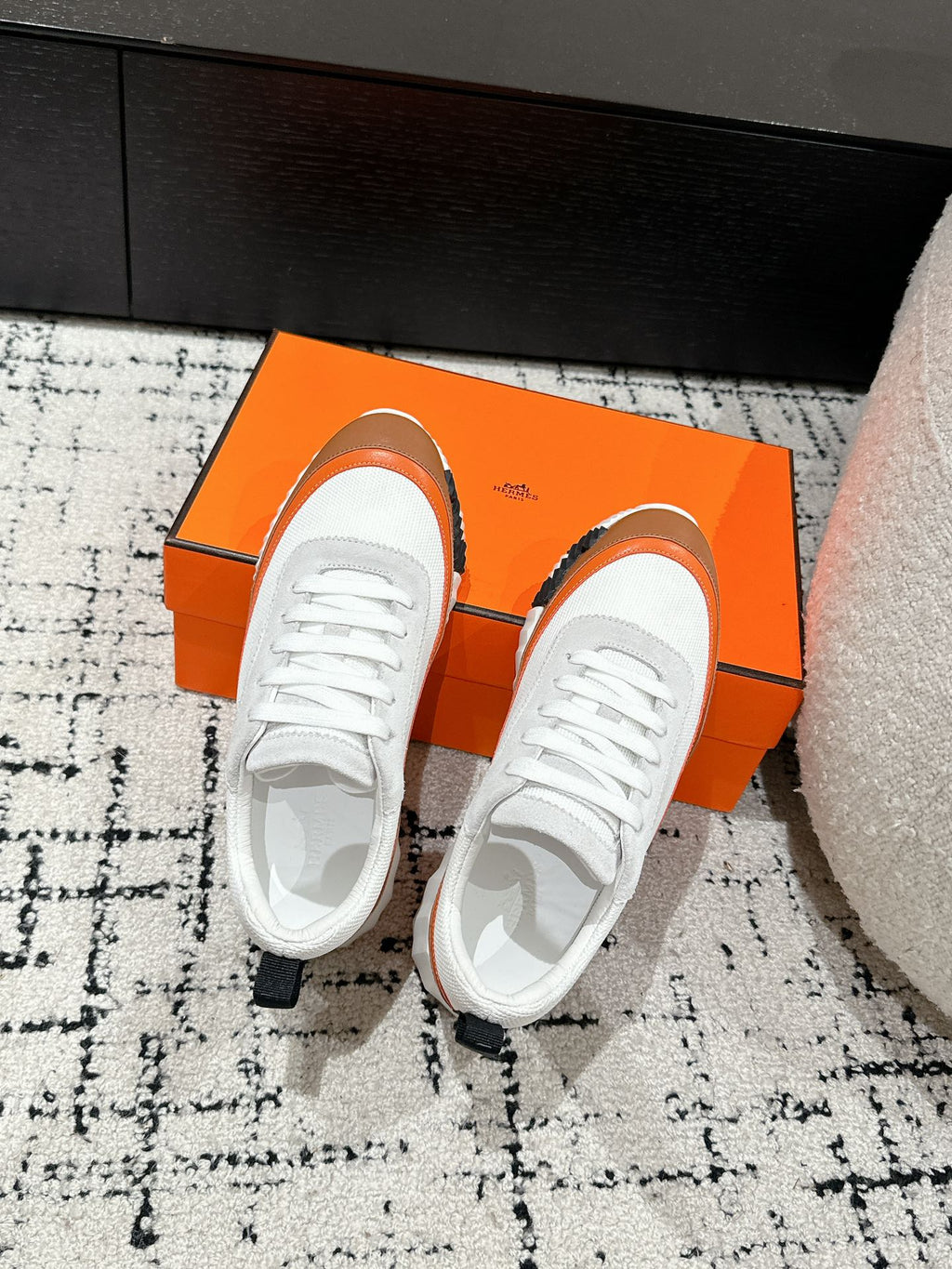 HERMES BOUNCING SNEAKER IN BRONZE BROWN CALFSKIN AND WHITE FABRIC