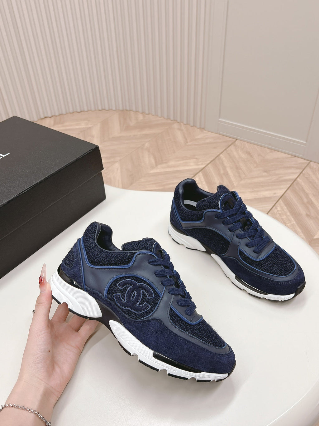 CHANEL TRAINERS IN MIDNIGHT BLUE SUEDE AND CALFSKIN