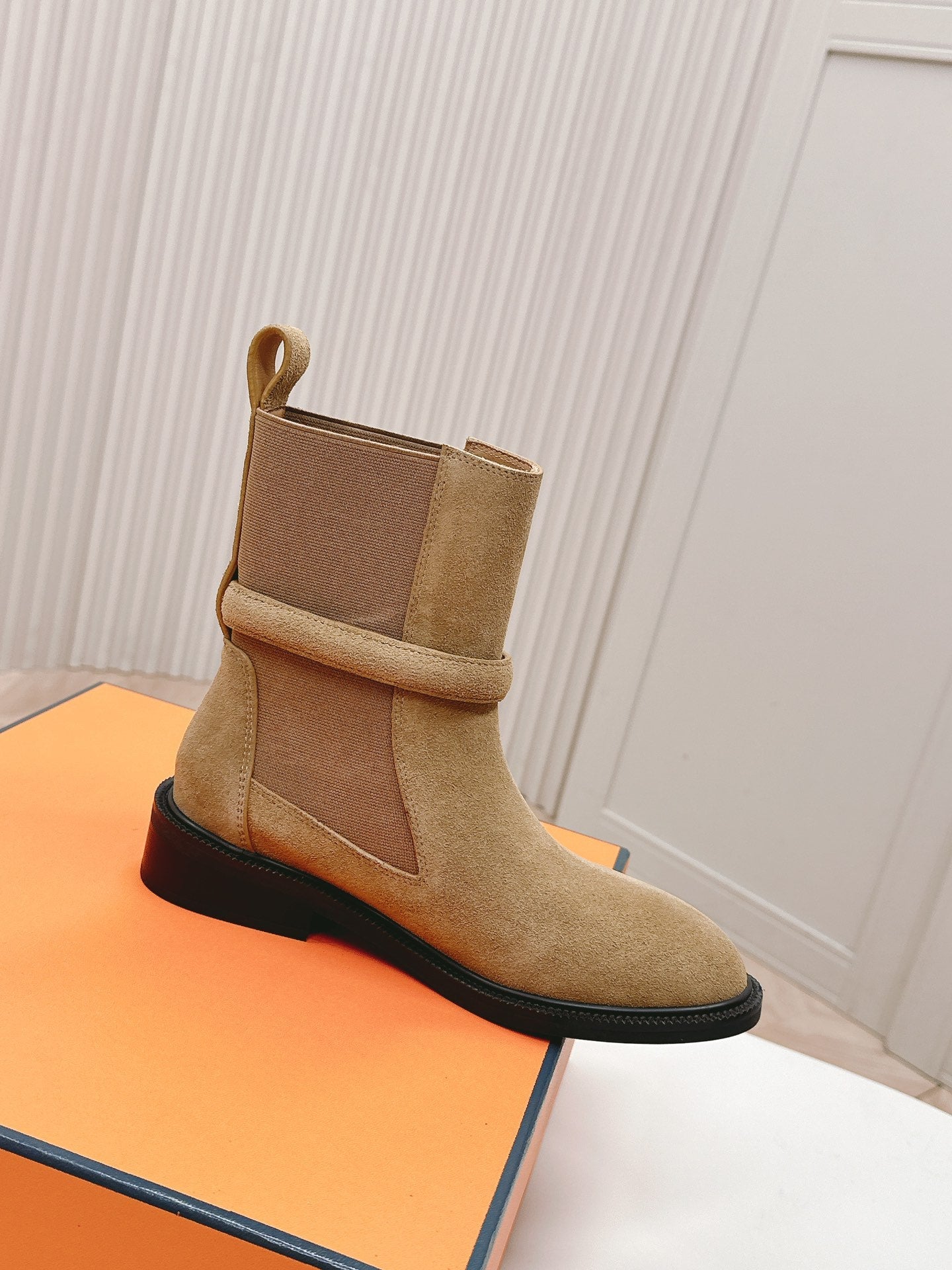 HERMES KELLY BUCKLE SHORT BOOTS IN PEANUT BROWN SUEDE