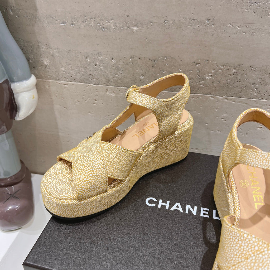 CHANEL Wedge Open-Toe High Heel Sandals Beige Cream Sheepskin