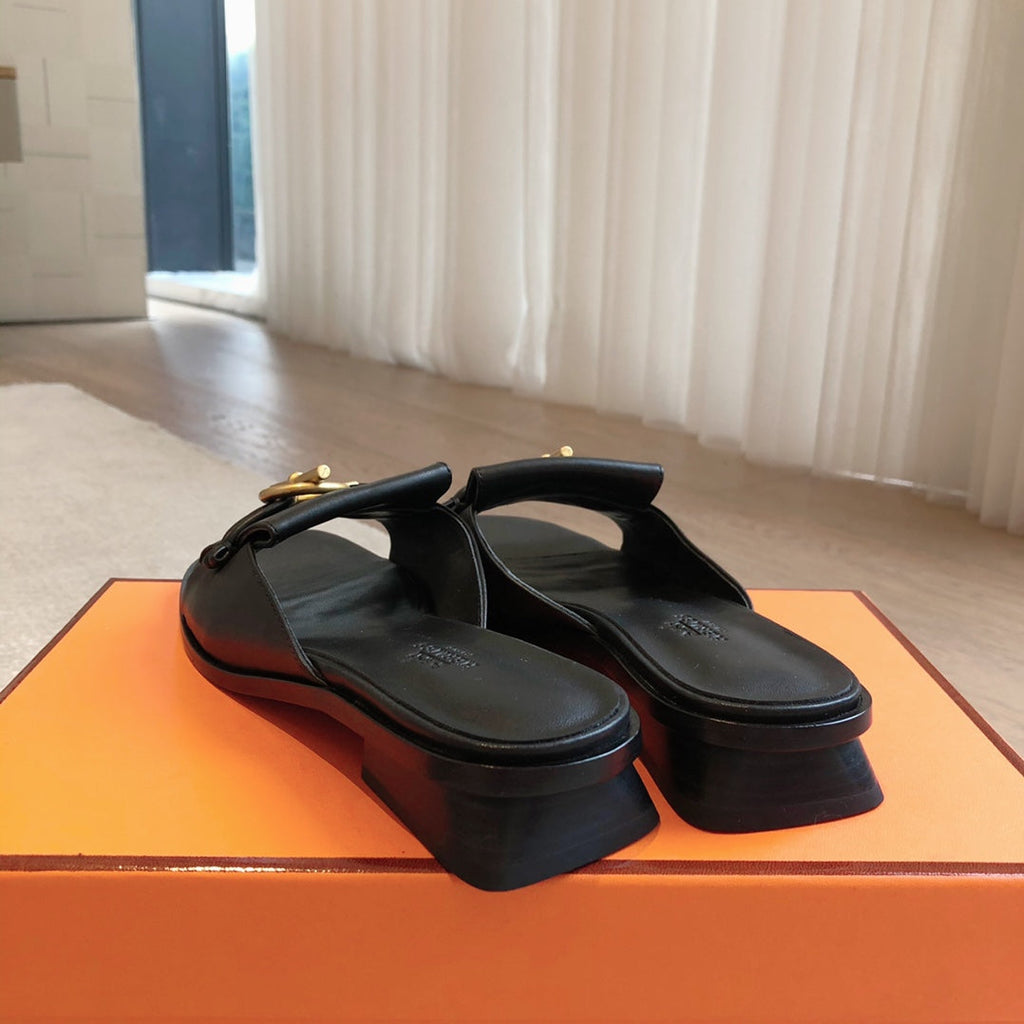 HERMES ISLE SANDAL BLACK CALFSKIN