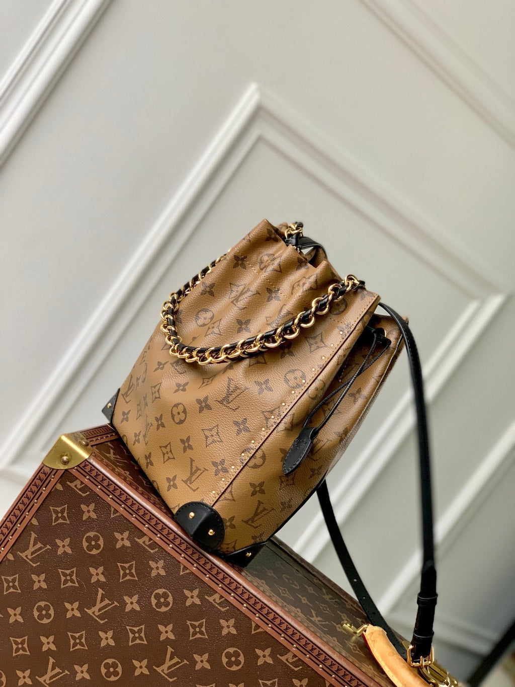 LOUIS VUITTON NOÉ TRUNK 23 IN BROWN MONOGRAM REVERSE CANVAS GOLD HARDWARE