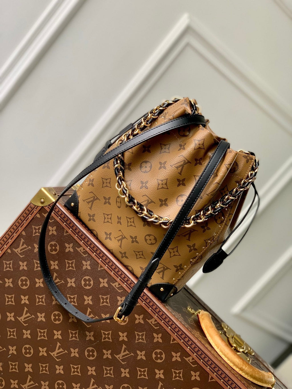 LOUIS VUITTON NOÉ TRUNK 23 IN BROWN MONOGRAM REVERSE CANVAS GOLD HARDWARE