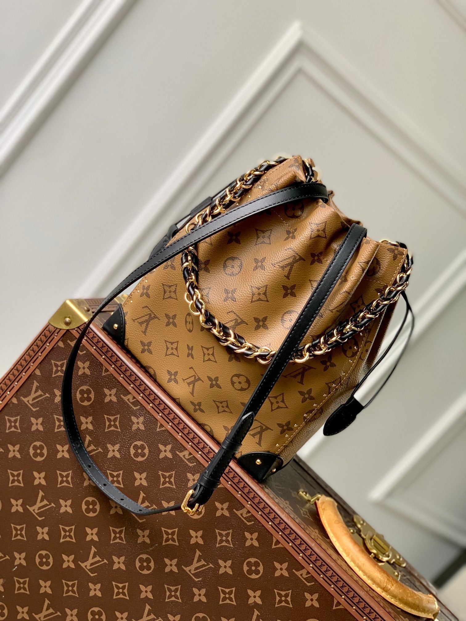 LOUIS VUITTON NOÉ TRUNK 23 IN BROWN MONOGRAM REVERSE CANVAS GOLD HARDWARE