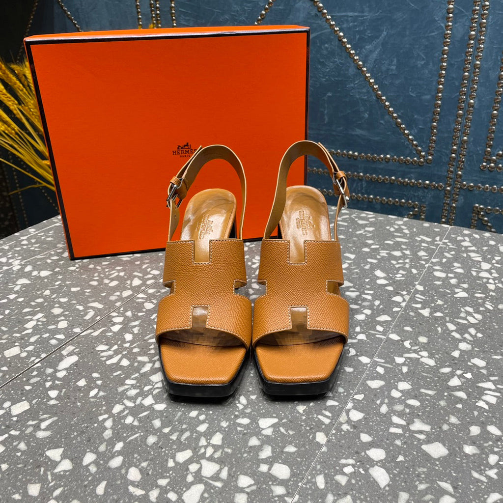HERMES ERIS SANDAL 95 CARAMEL LAMBSKIN