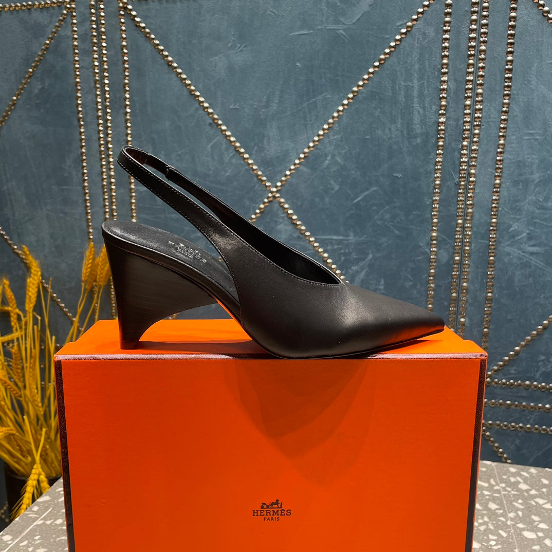 HERMES HIGH SLINGBACKS 7 CM IN BLACK SHEEPSKIN