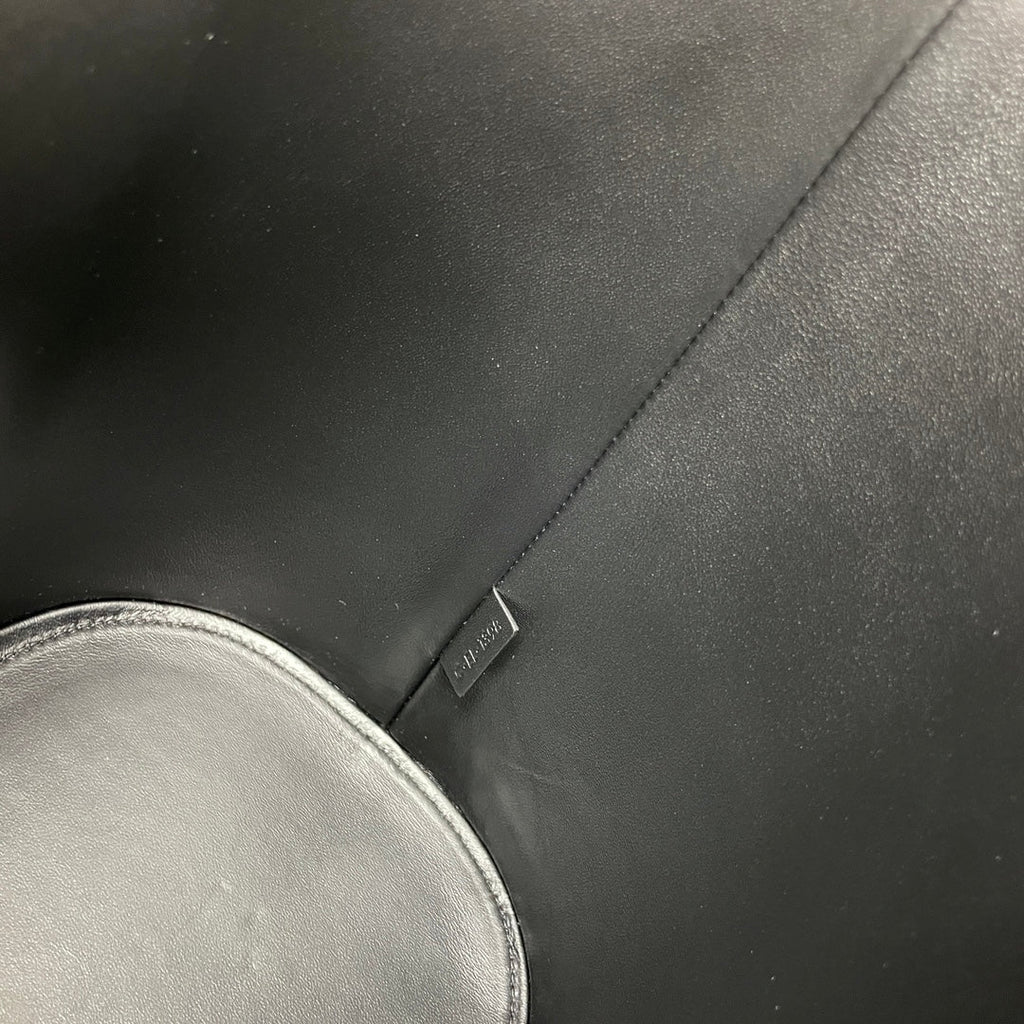 CELINE MEDIUM 28 LOUISE BAG IN BLACK SMOOTH CALFSKIN