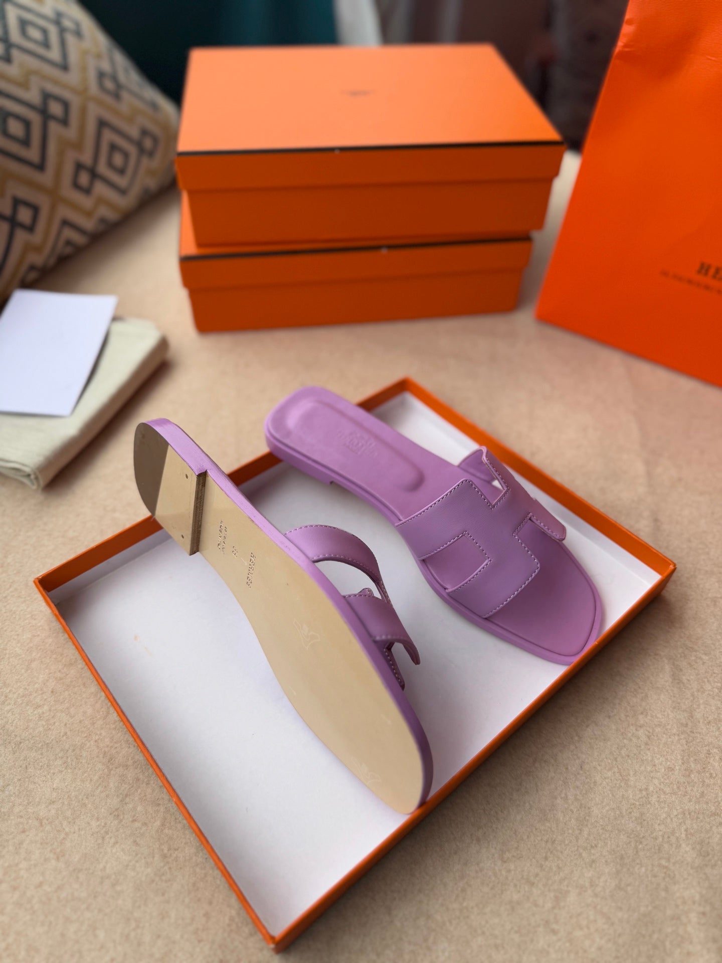 HERMES 0RAN SANDALS IN LILAC PURPLE CALFSKIN