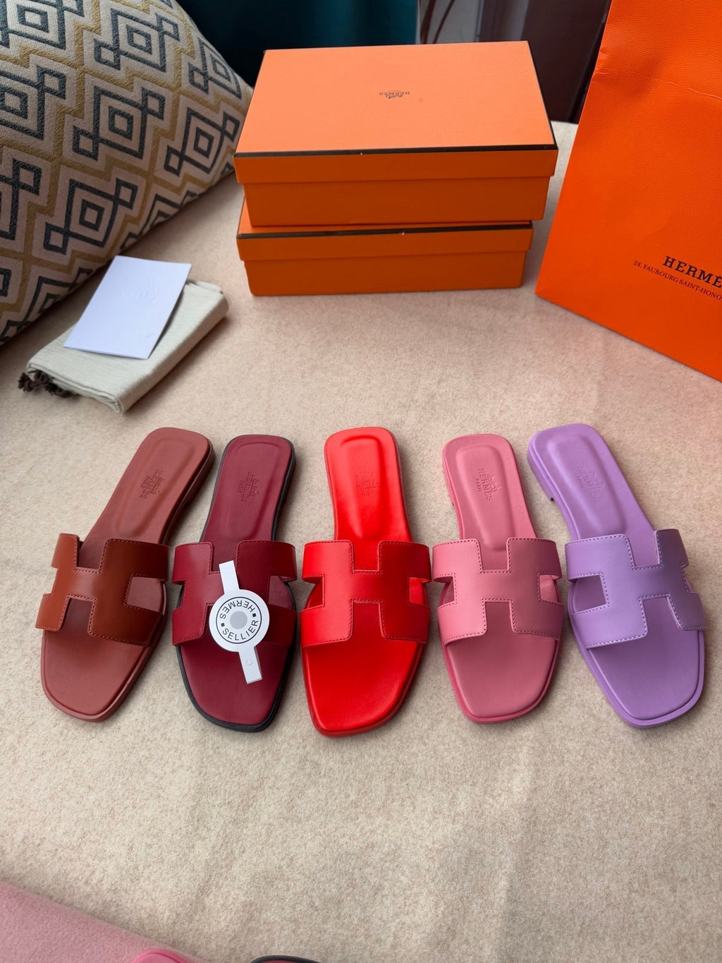 HERMES 0RAN SANDALS IN LILAC PURPLE CALFSKIN