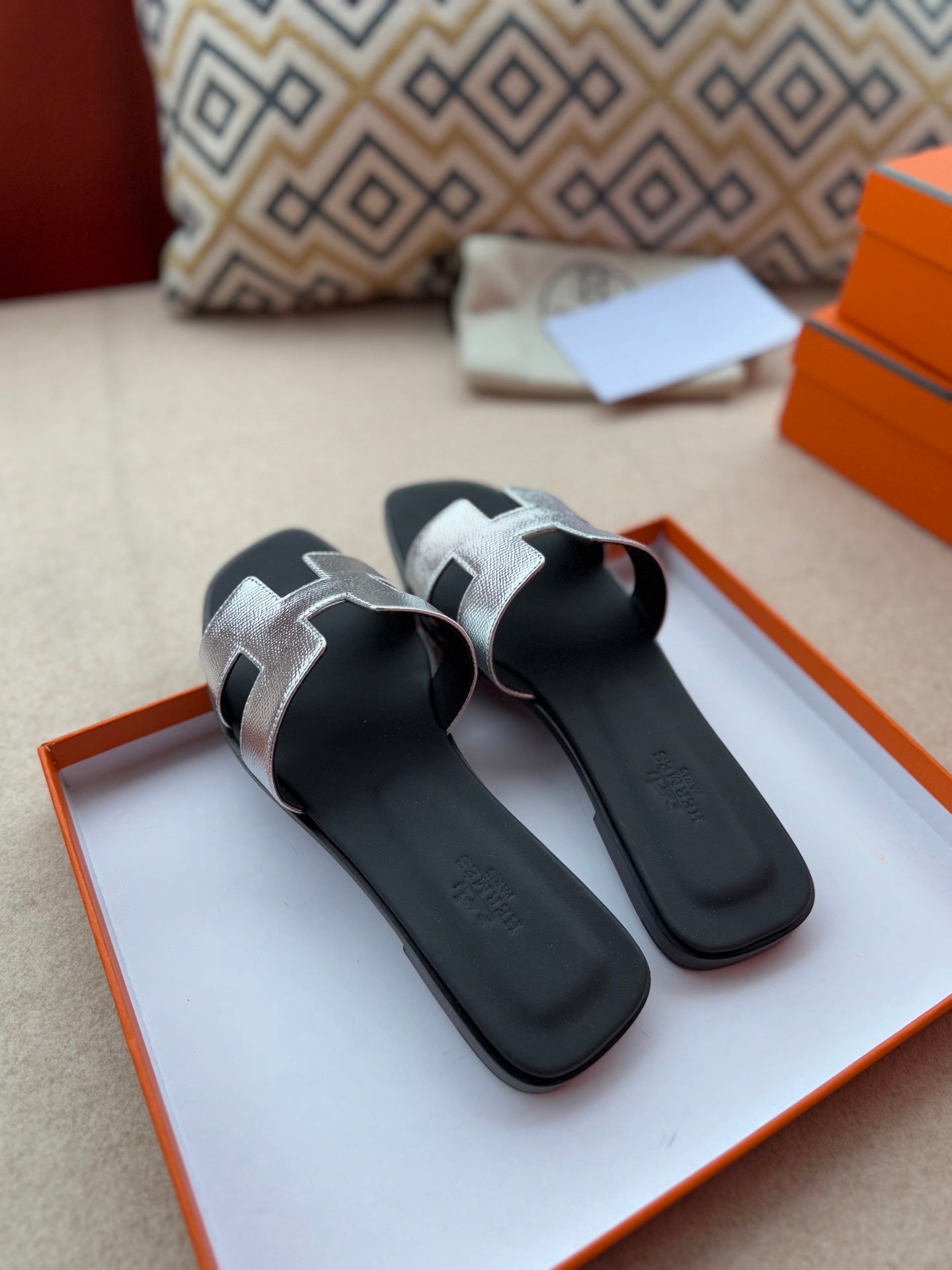 HERMES 0RAN SANDALS IN SILVER CALFSKIN