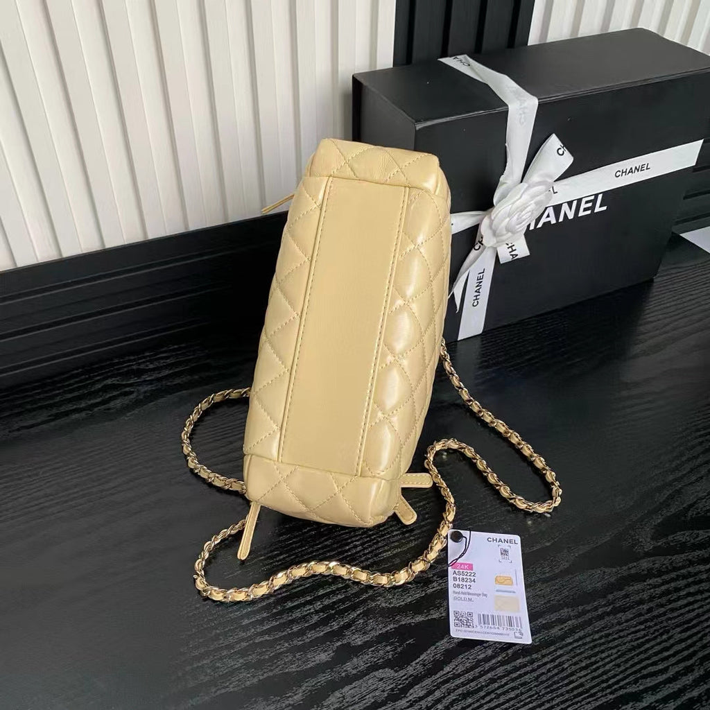CHANEL MEDIUM CAMERA BAG 23 IN BEIGE YELLOW LAMBSKIN GOLD HARDWARE