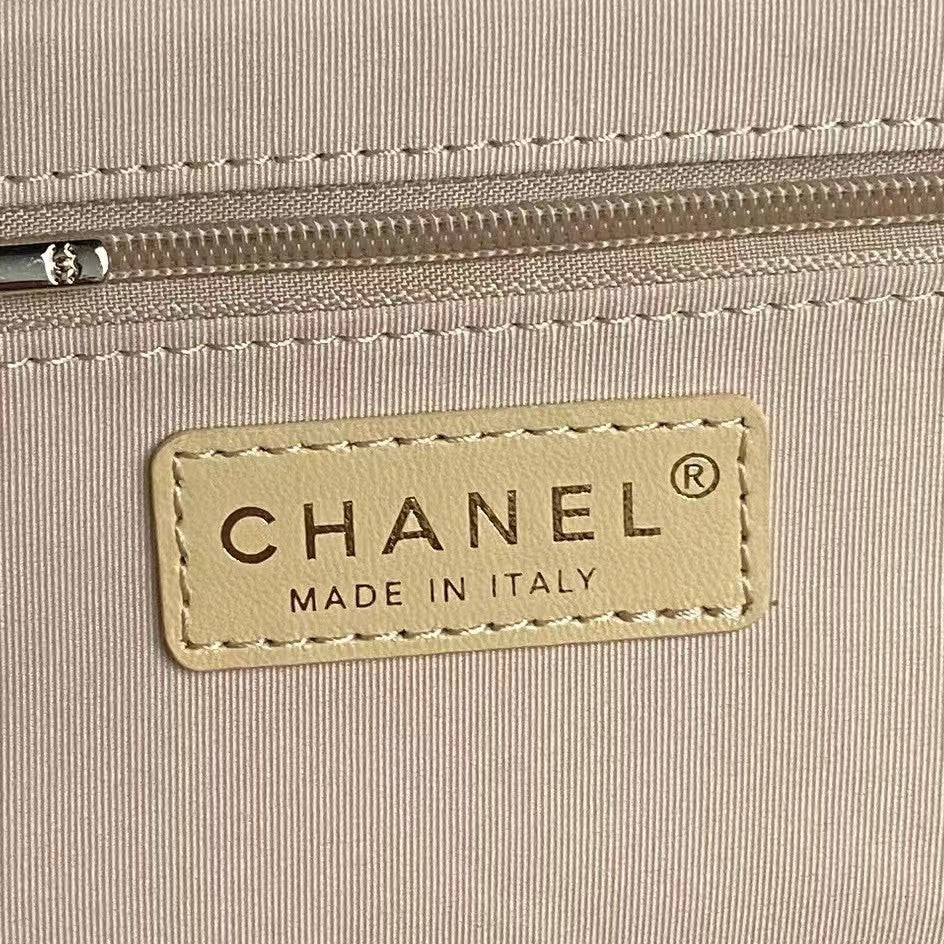 CHANEL MEDIUM CAMERA BAG 23 IN BEIGE YELLOW LAMBSKIN GOLD HARDWARE