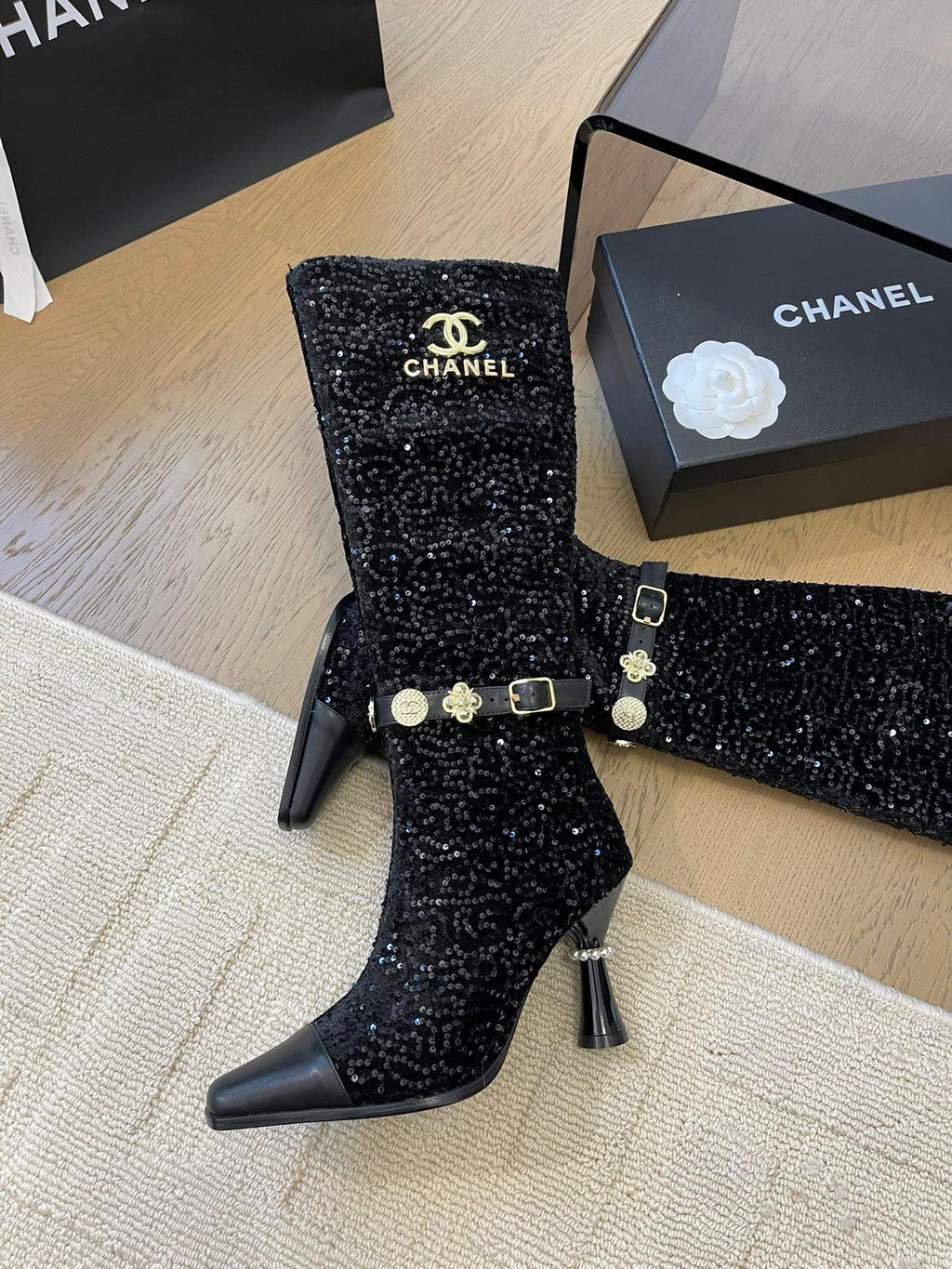 CHANEL KNEE HIGH BOOTS IN BLACK CALFSKIN AND SEQUINS