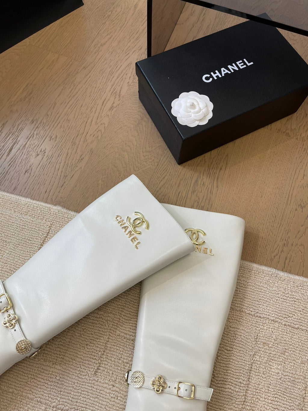 CHANEL KNEE HIGH BOOTS IN WHITE MIX BLACK CALFSKIN