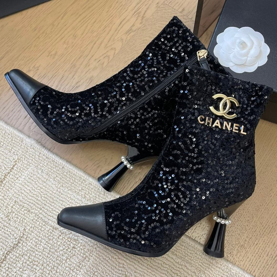 CHANEL BONGADE BOOTS IN BLACK CALFSKIN AND SEQUINS