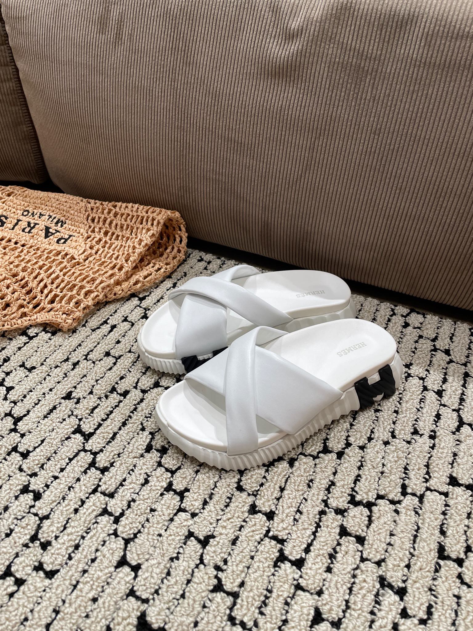 HERMES INFRA SANDAL WHITE CALFSKIN
