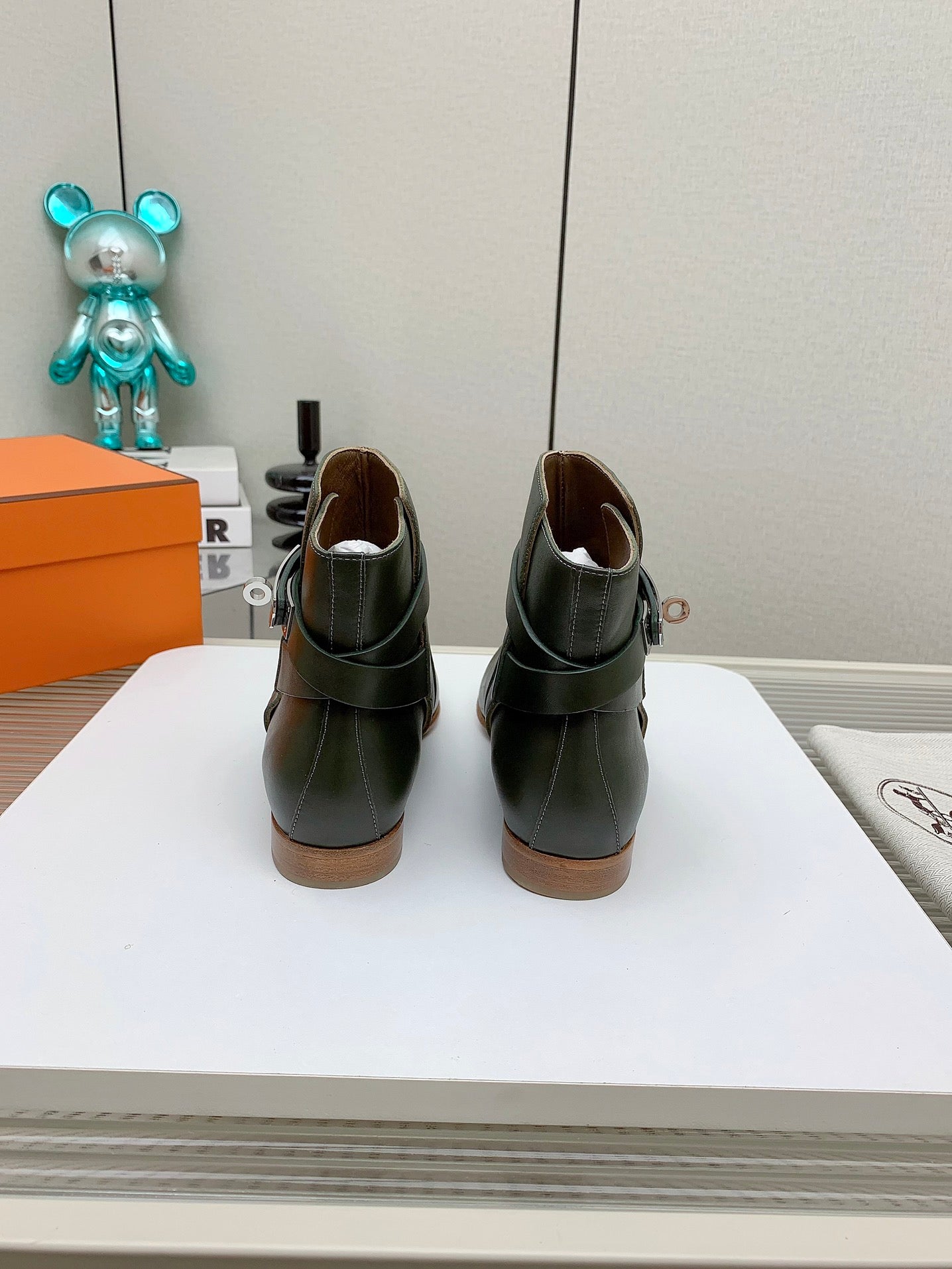 HERMES WOMEN'S NEO ANKLE BOOT IN ARMY GREEN CALFSKIN