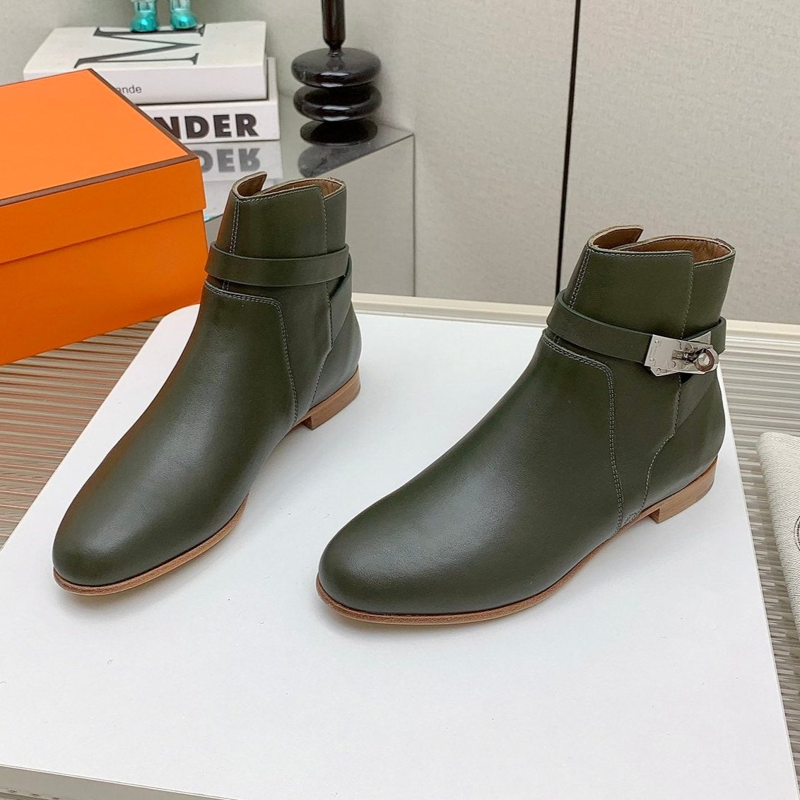 HERMES WOMEN'S NEO ANKLE BOOT IN ARMY GREEN CALFSKIN