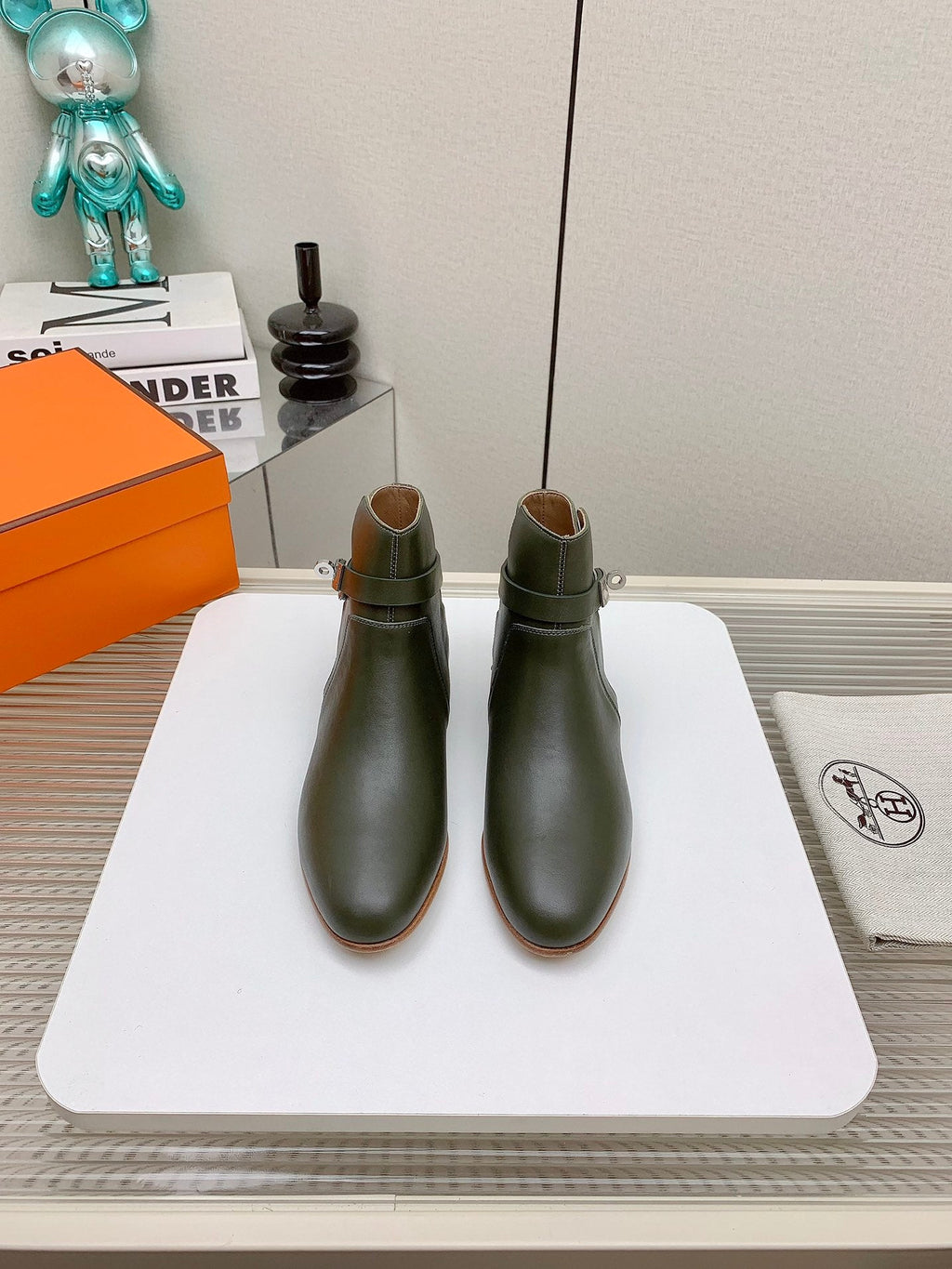 HERMES WOMEN'S NEO ANKLE BOOT IN ARMY GREEN CALFSKIN