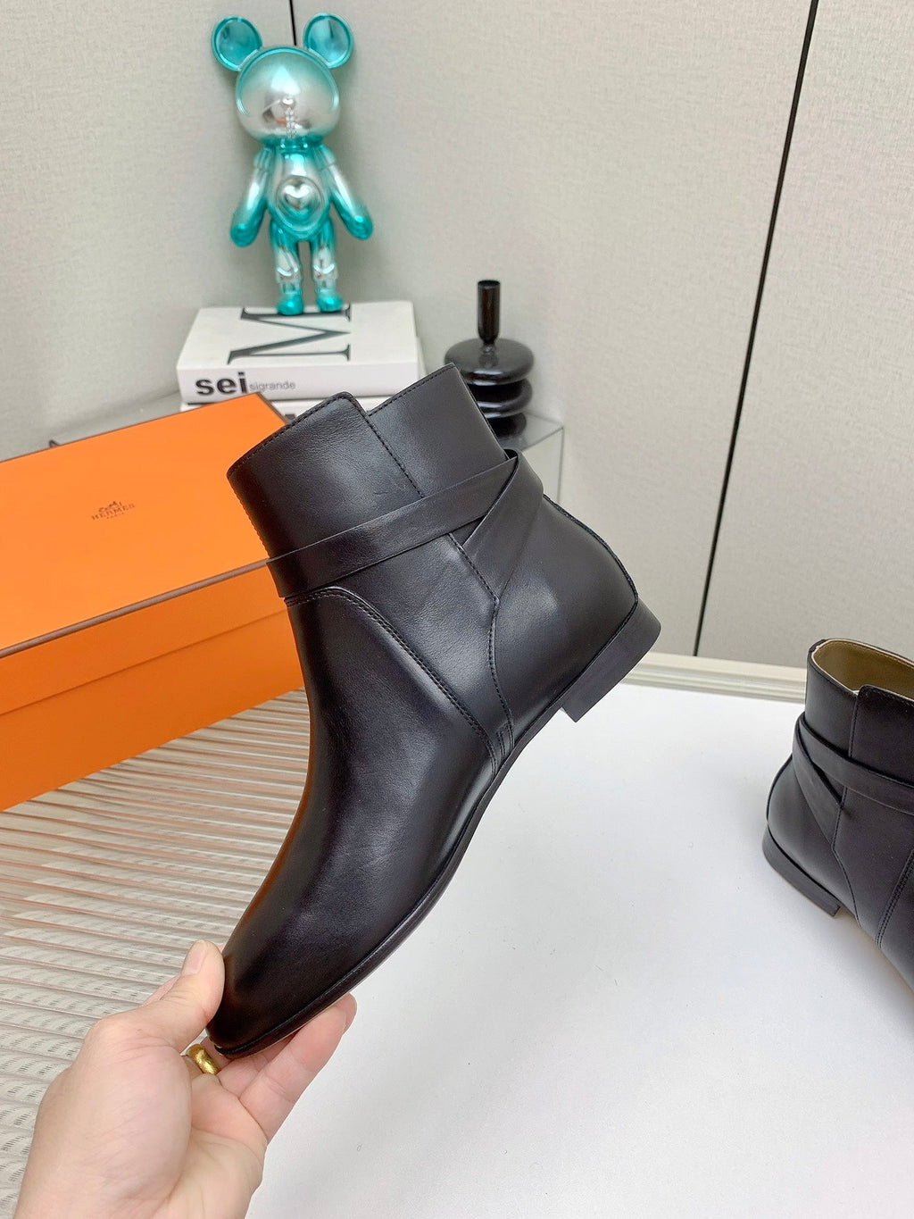 HERMES WOMEN'S NEO ANKLE BOOT IN BLACK CALFSKIN