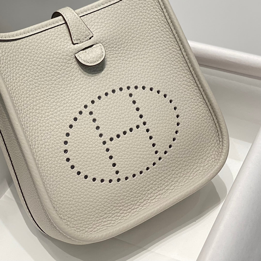 HERMES MINI NEO 18 EVELYNE BAG IN GREY GRAINED CALFSKIN