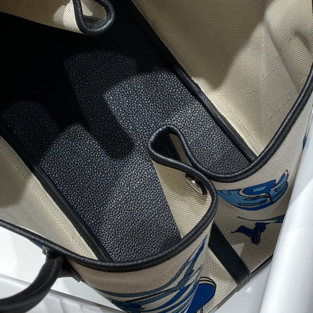 HERMES GARDEN PARTY 36 IN BLUE IVORY TOILE H CANVAS BLACK CALFSKIN EQUESTRIAN HARNESS PRINT
