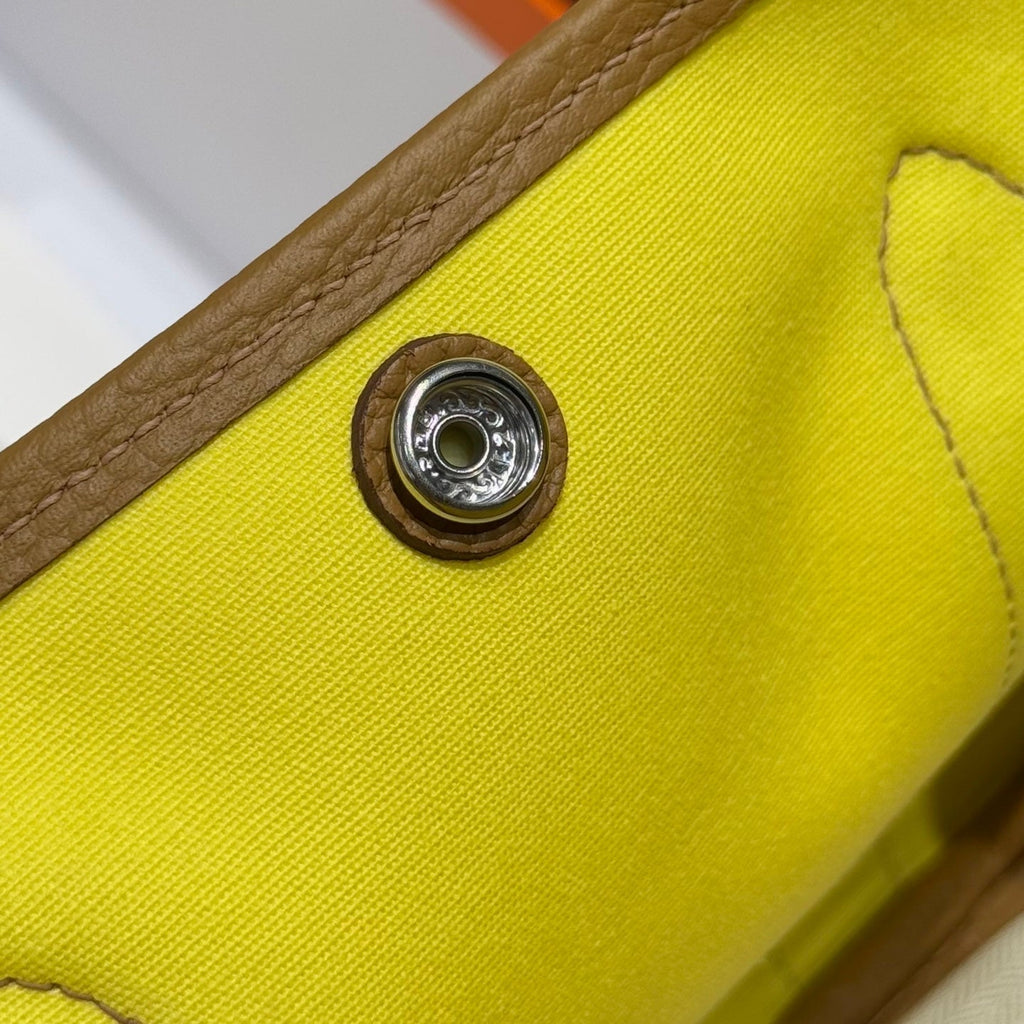 HERMES GARDEN PARTY 30CM IN YELLOW TOILETS COTTON CANVAS AND BEIGE MARFA CALFSKIN