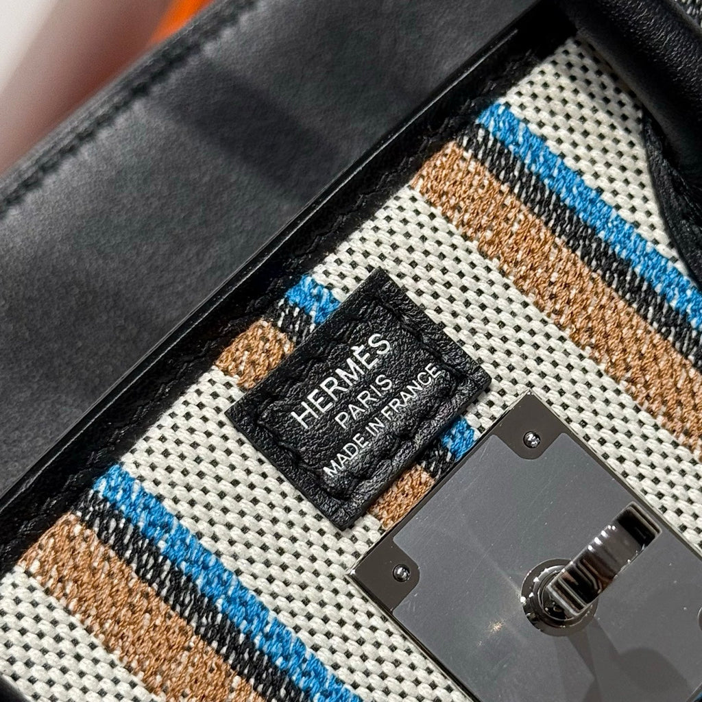 HERMES BIRKIN SHOULDER 29 IN BLACK CALFSKIN ÉCRU/NOIR/FAUVE/NOIR/BLEU ZANZIBAR EMBROIDERY CANVAS