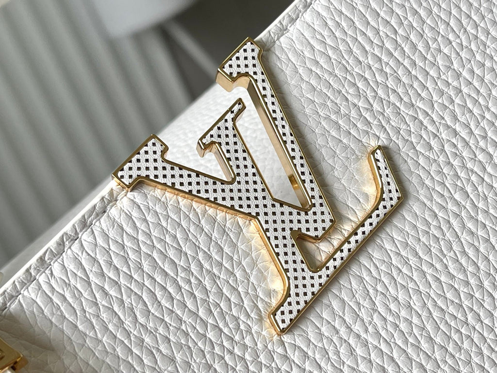 LOUIS VUITTON CAPUCINES BB 27 IN WHITE TAURILLON GOLD HARDWARE