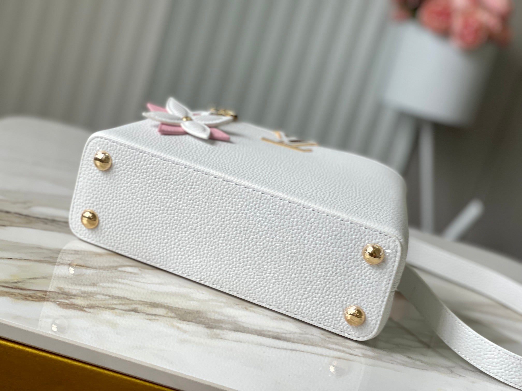 LOUIS VUITTON CAPUCINES BB 27 IN WHITE TAURILLON GOLD HARDWARE