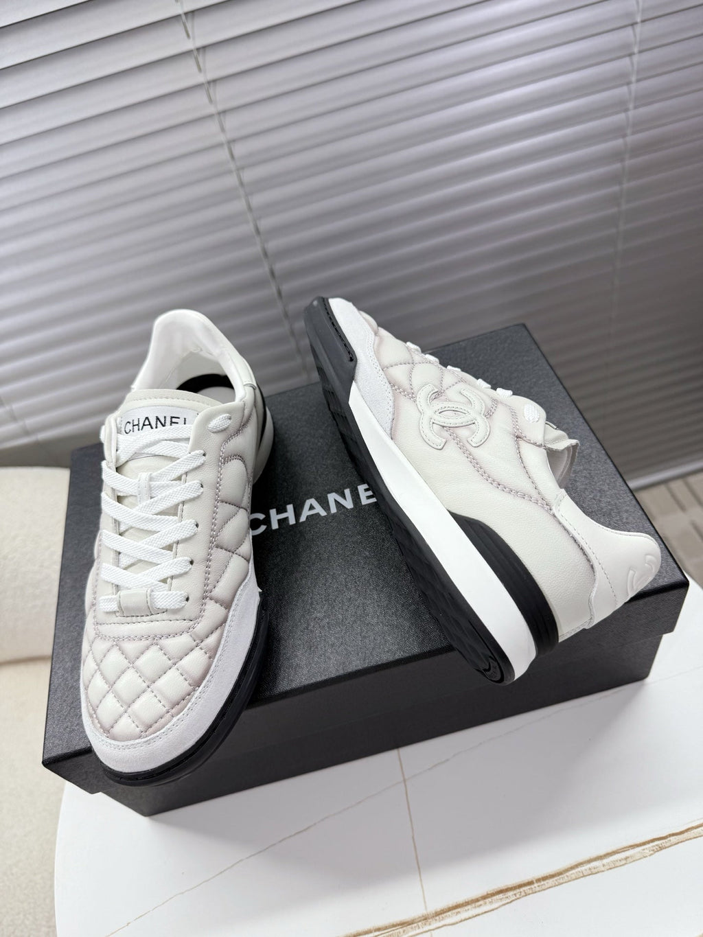 CHANEL 25S TRAINERS WHITE AND LIGHT GRAY IN CALFSKIN