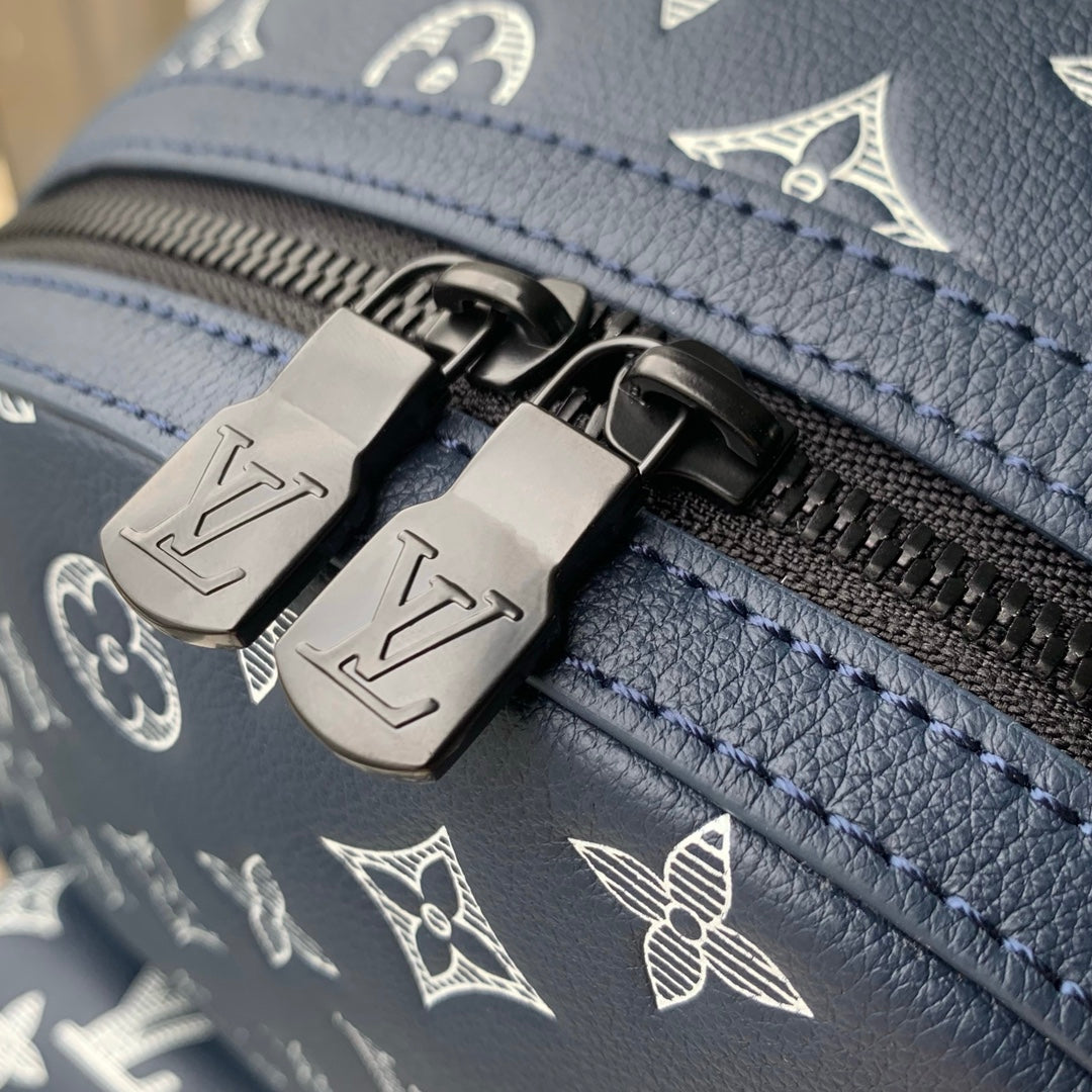 LOUIS VUITTON DISCOVERY PM BACKPACK 38 IN NAVY BLUE LAMBSKIN WHITE MONOGRAM LOGO