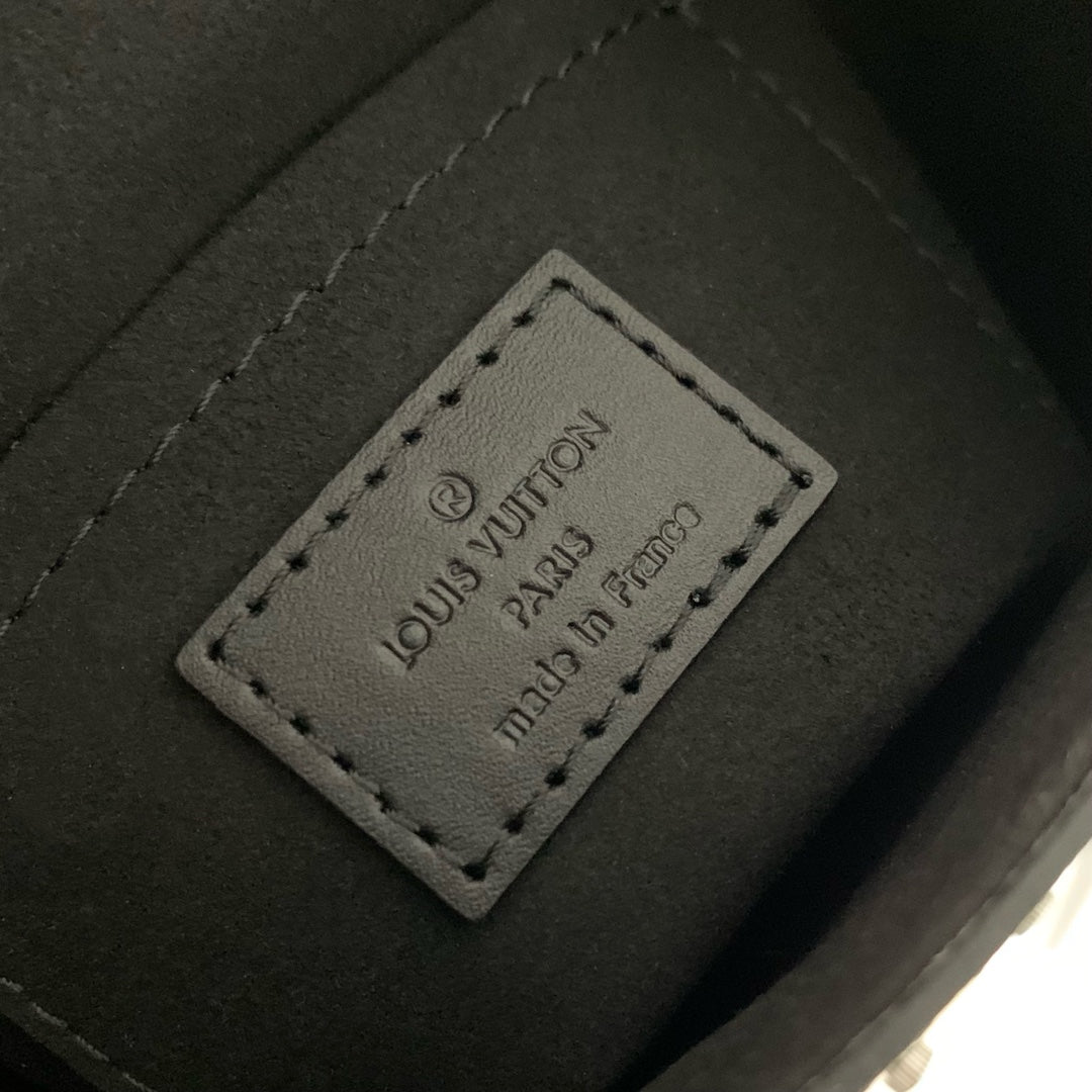 LOUIS VUITTON CAMERA BOX BAG 17 IN BLACK MONOGRAM EMBOSSED CALFSKIN SILVER CHAIN