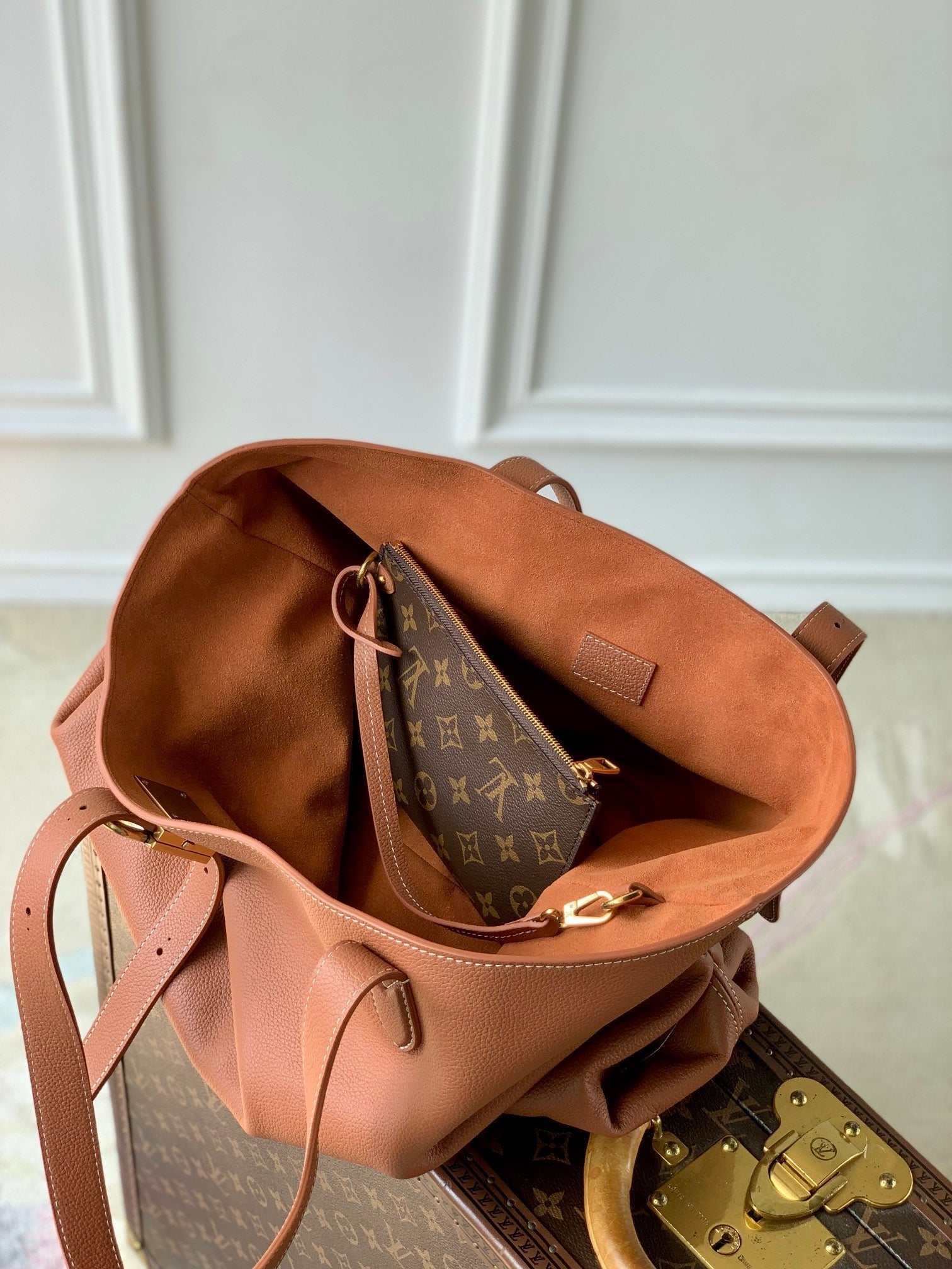 LOUIS VUITTON LOW KEY CABAS MM BAG 47 IN TAWNY BROWN GRAINED CALFSKIN