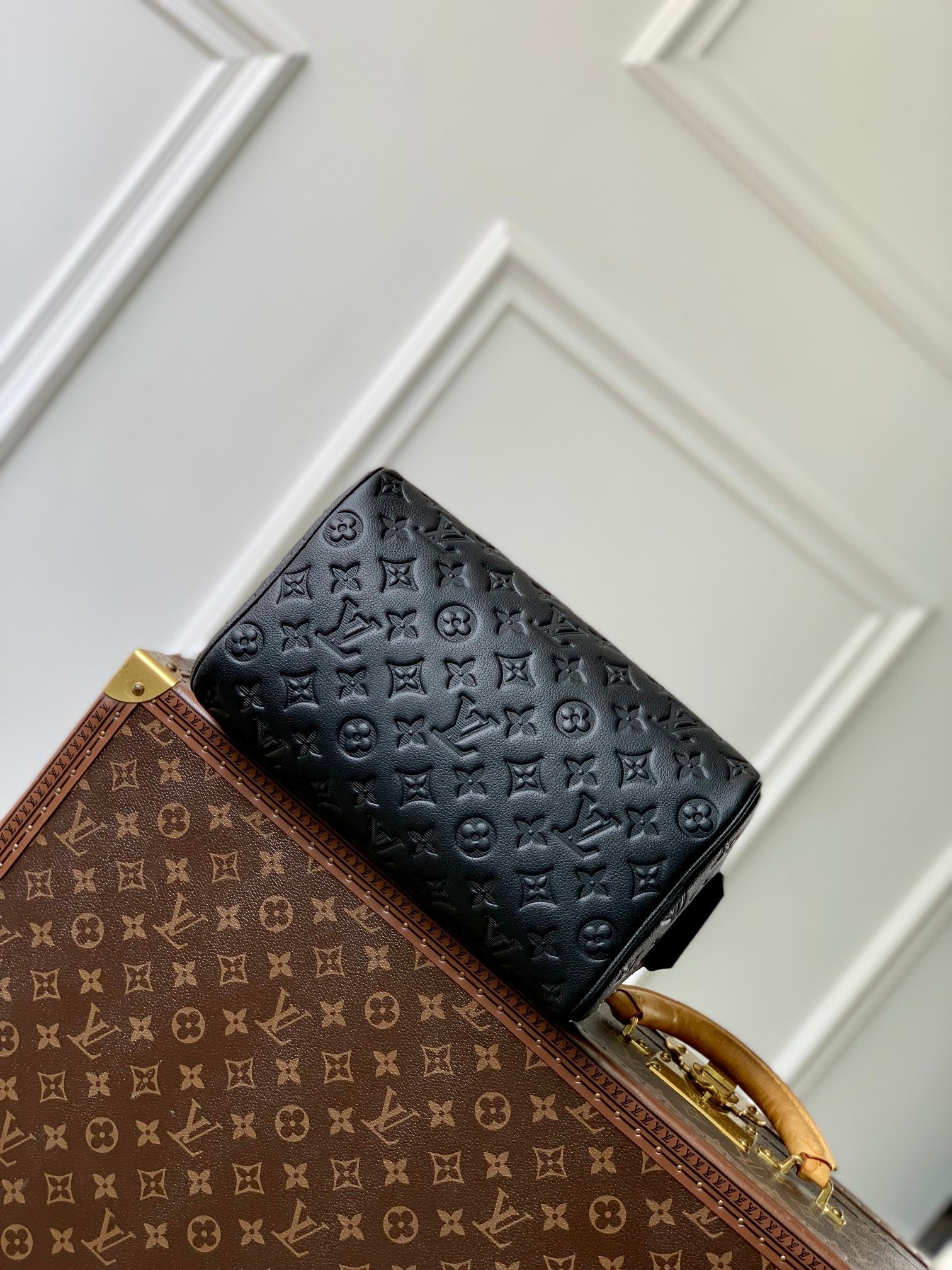 LOUIS VUITTON DOPP KIT 28 IN BLACK MONOGRAM SHADOW