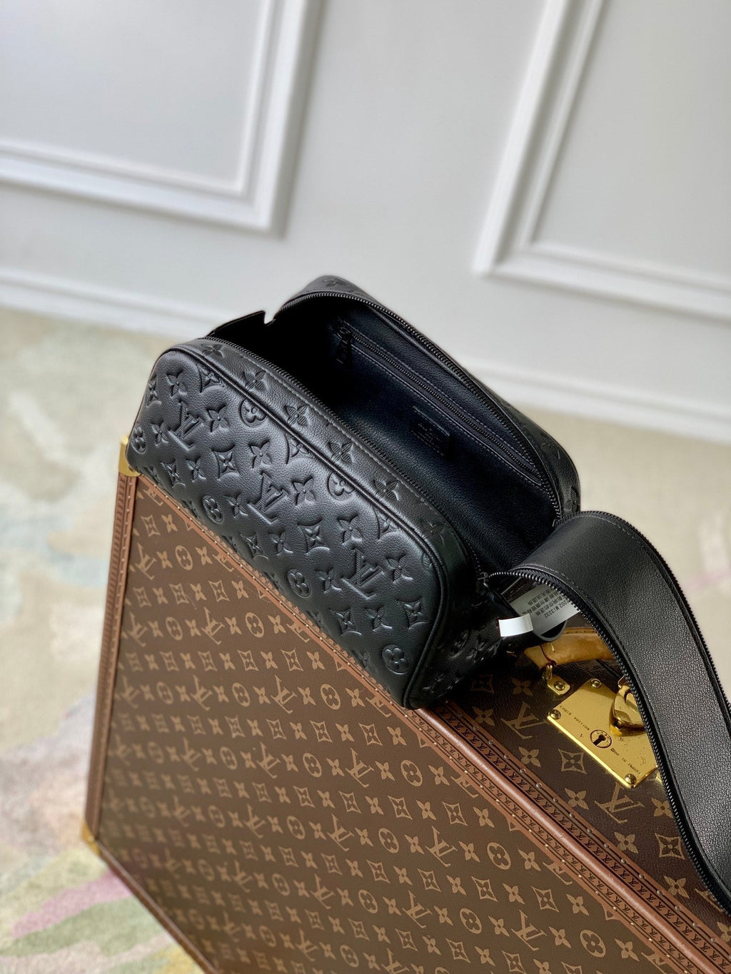 LOUIS VUITTON DOPP KIT 28 IN BLACK MONOGRAM SHADOW