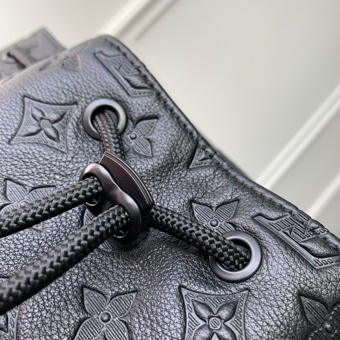 LOUIS VUITTON GETAWAY BACKPACK 50 IN BLACK MONOGRAM ECLIPSE CANVAS AND CALFSKIN EMBOSSED LOGO