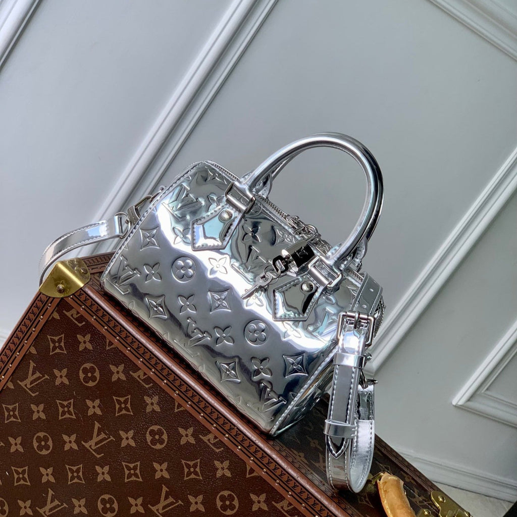 LOUIS VUITTON SPEEDY BANDOULIÈRE 20 IN SILVER MONOGRAM EMBOSSED CALFSKIN