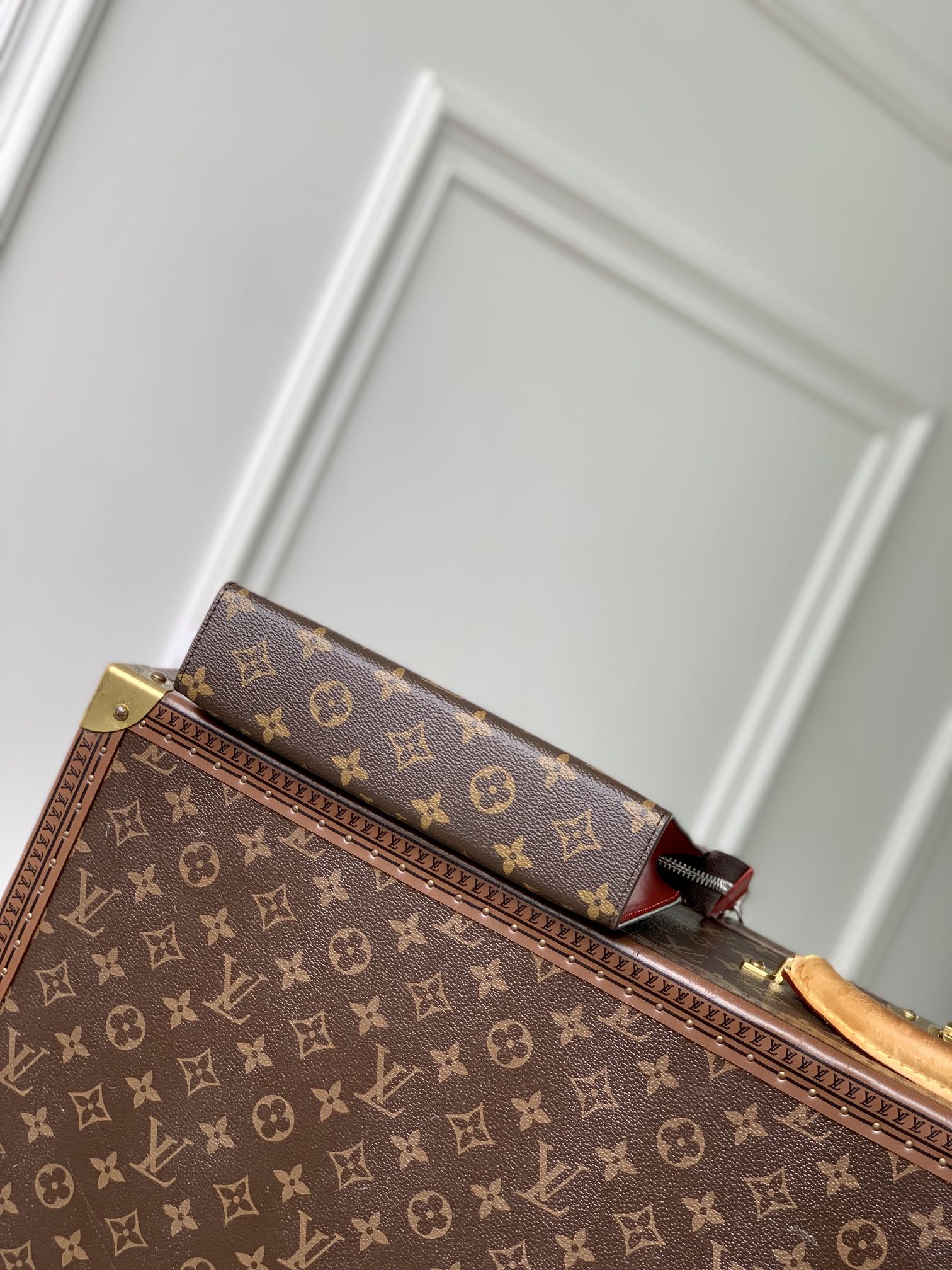 LOUIS VUITTON GASTON WEARABLE WALLET 18 IN BROWN MONOGRAM CANVAS MIX RED CALFSKIN