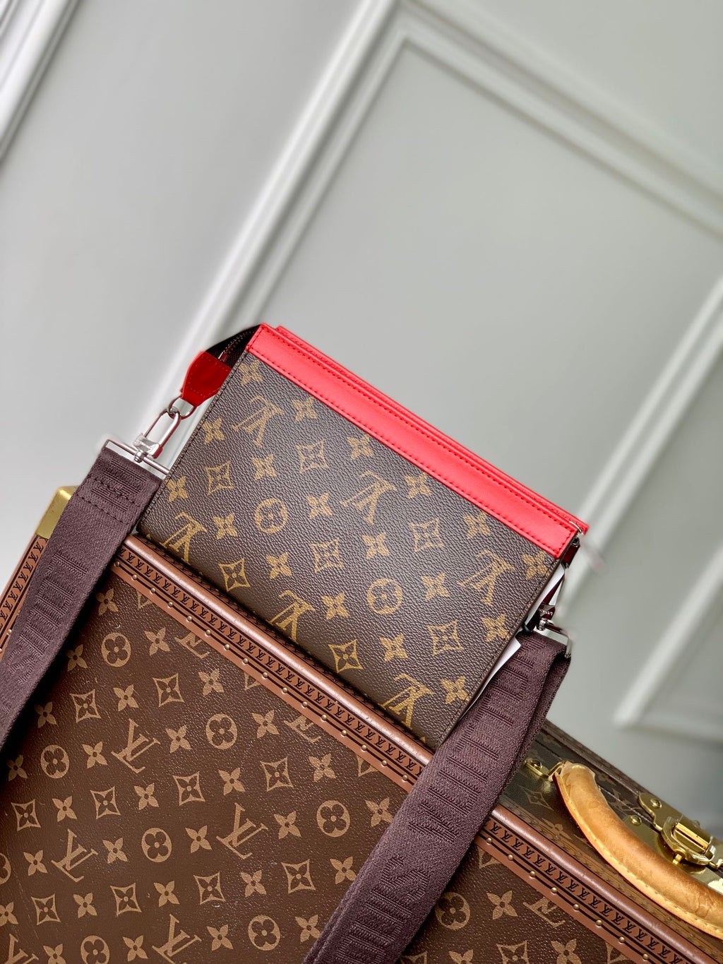 LOUIS VUITTON GASTON WEARABLE WALLET 18 IN BROWN MONOGRAM CANVAS MIX RED CALFSKIN