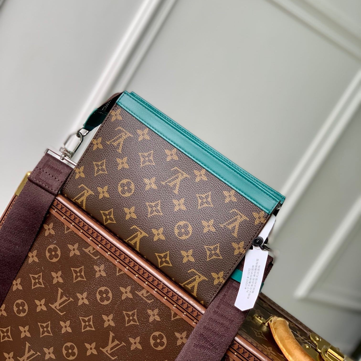 LOUIS VUITTON GASTON WEARABLE WALLET 18 IN BROWN MONOGRAM CANVAS MIX GREEN CALFSKIN