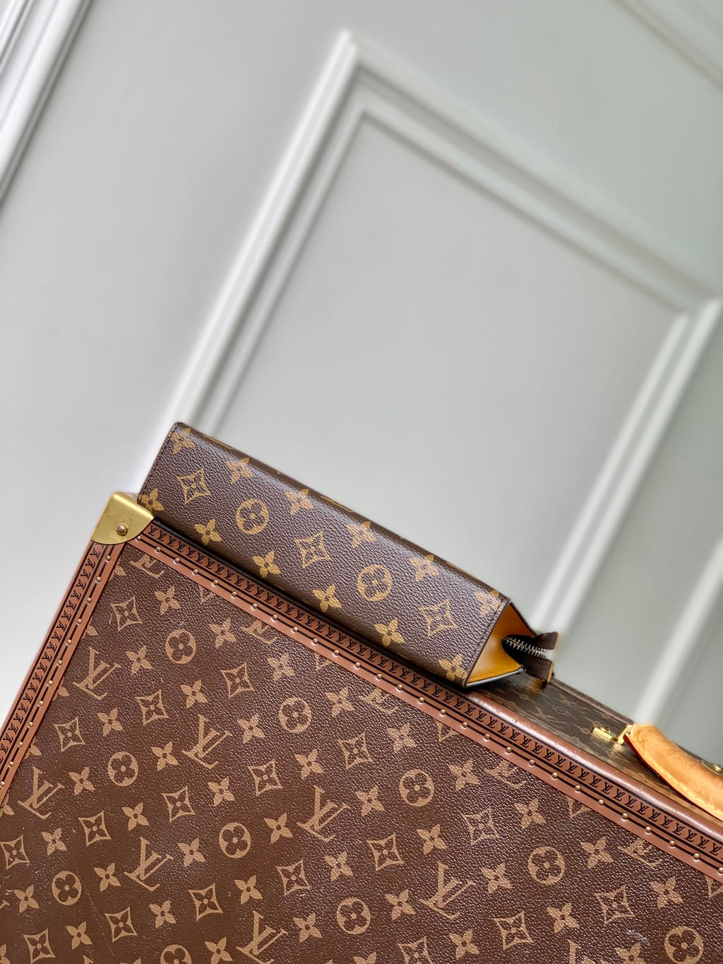 LOUIS VUITTON GASTON WEARABLE WALLET 18 IN BROWN MONOGRAM CANVAS MIX YELLOW CALFSKIN