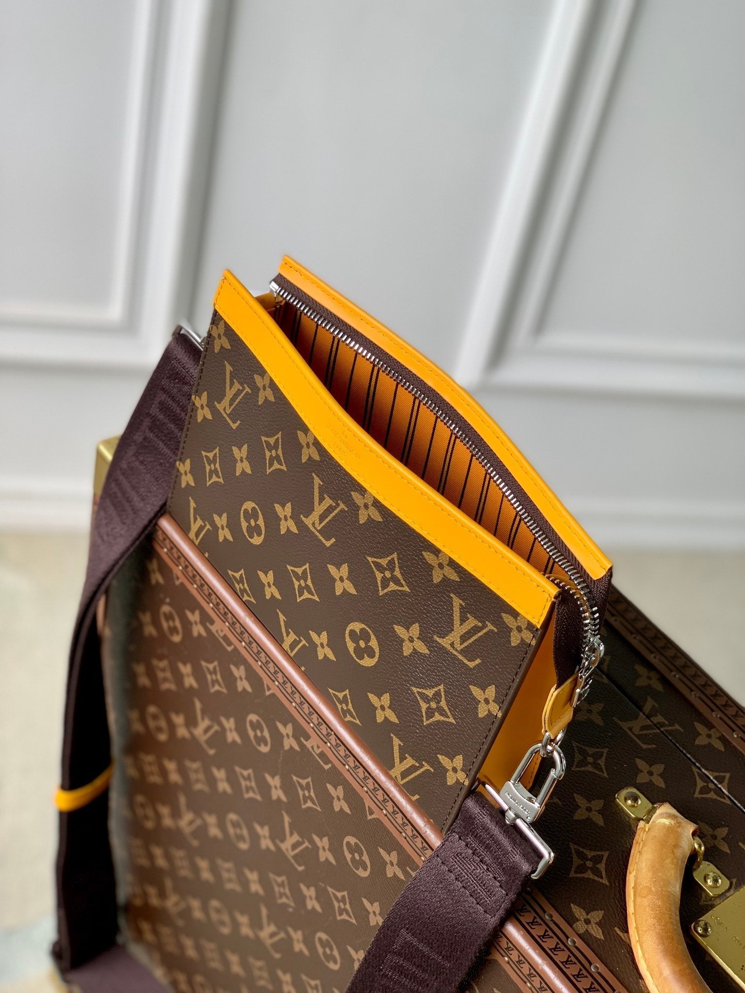 LOUIS VUITTON GASTON WEARABLE WALLET 18 IN BROWN MONOGRAM CANVAS MIX YELLOW CALFSKIN
