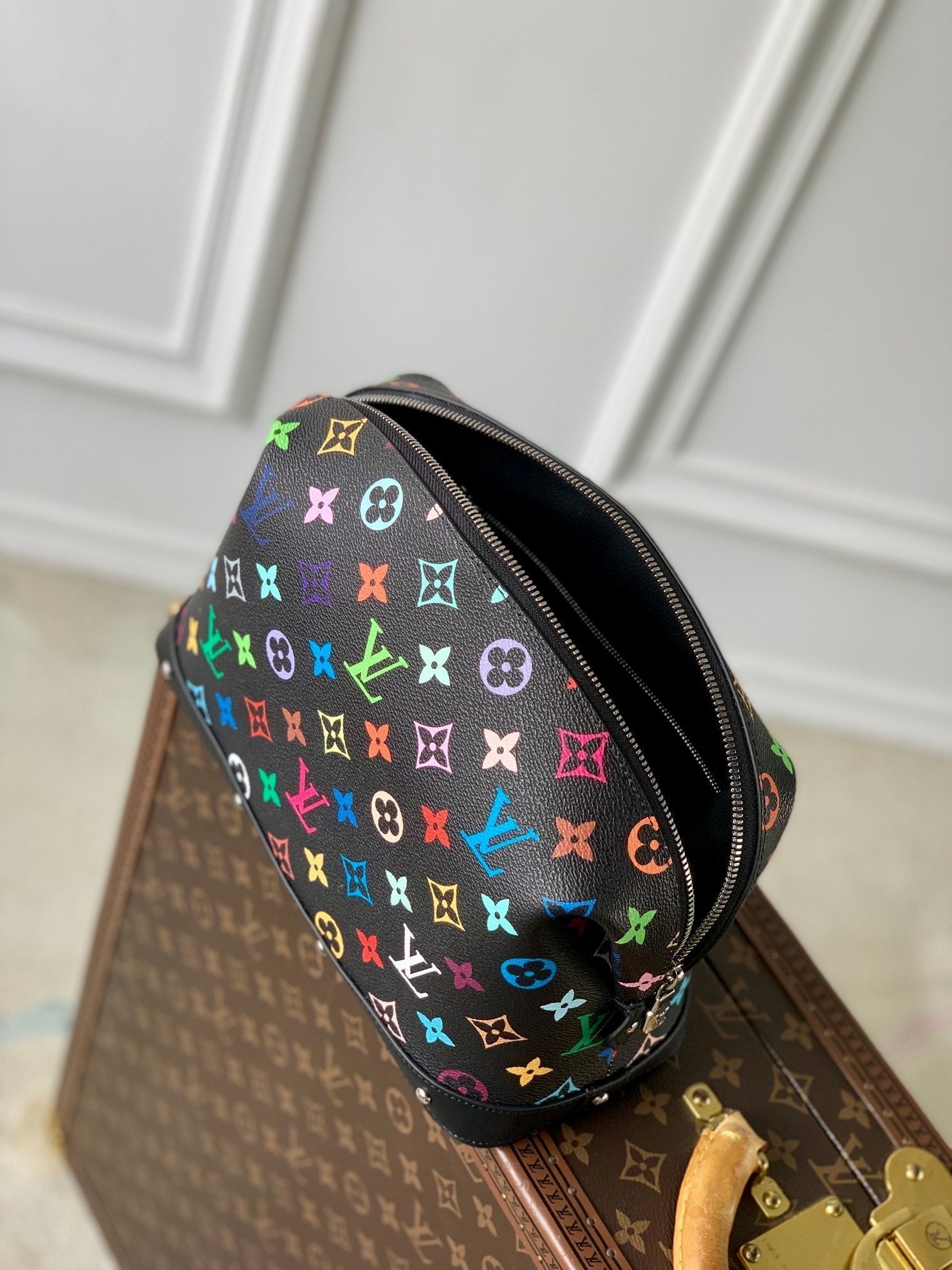 LOUIS VUITTON COSMETIC POUCH GM 27 IN COLORFUL MONOGRAM CANVAS