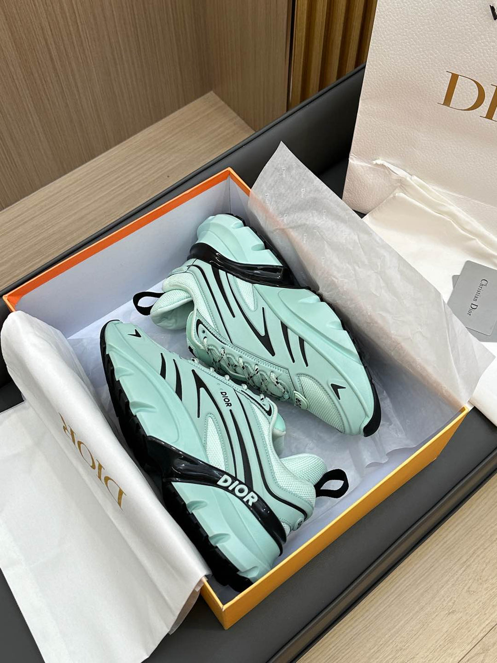 DIOR B44 BLADE SNEAKER AQUAMARINE BLUE TECHNICAL MESH AND TECHNICAL FABRIC