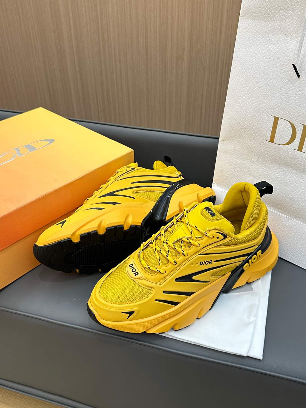 DIOR B44 BLADE SNEAKER CLASSIC YELLOW TECHNICAL MESH AND TECHNICAL FABRIC
