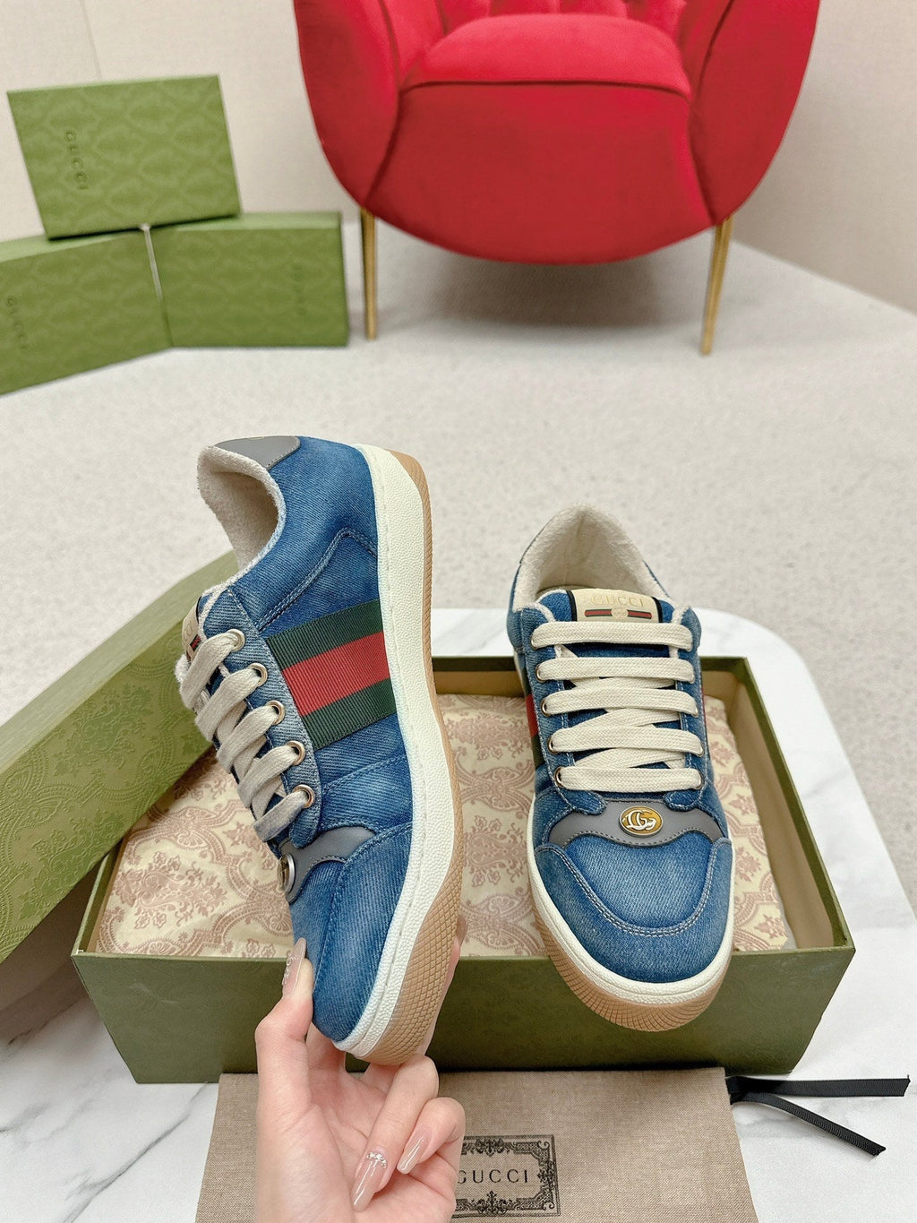 GUCCI WOMEN'S SCREENER TRAINER AEGEAN CALFSKIN