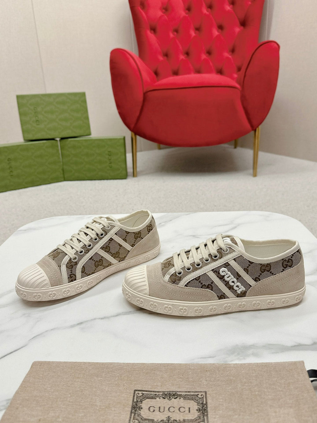 GUCCI TRAINER SCALLOPED TOE LIGHT GRAY DENIM