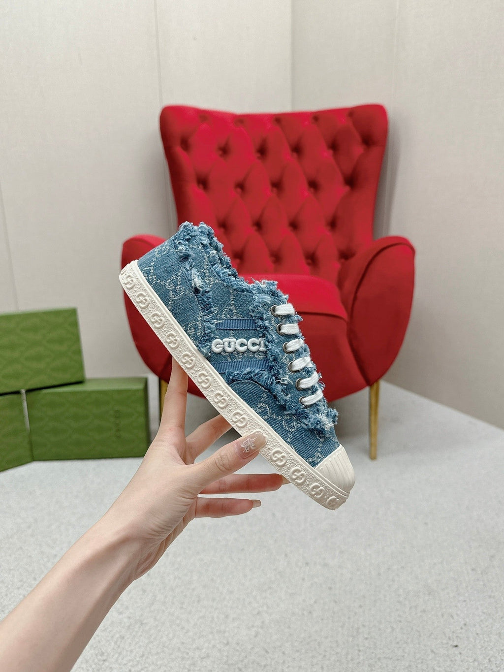 GUCCI TRAINER SCALLOPED TOE BLUE DENIM
