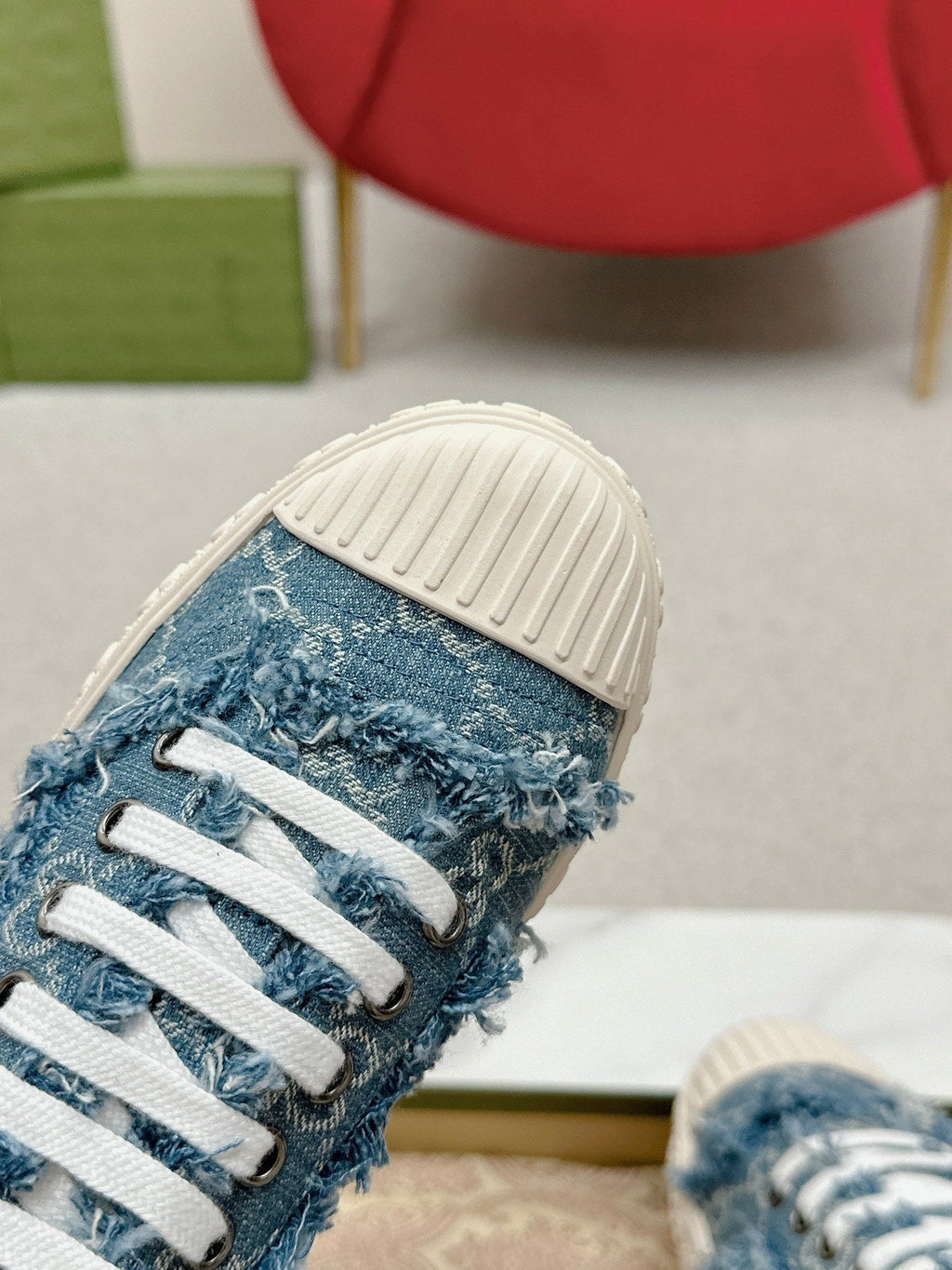 GUCCI TRAINER SCALLOPED TOE BLUE DENIM